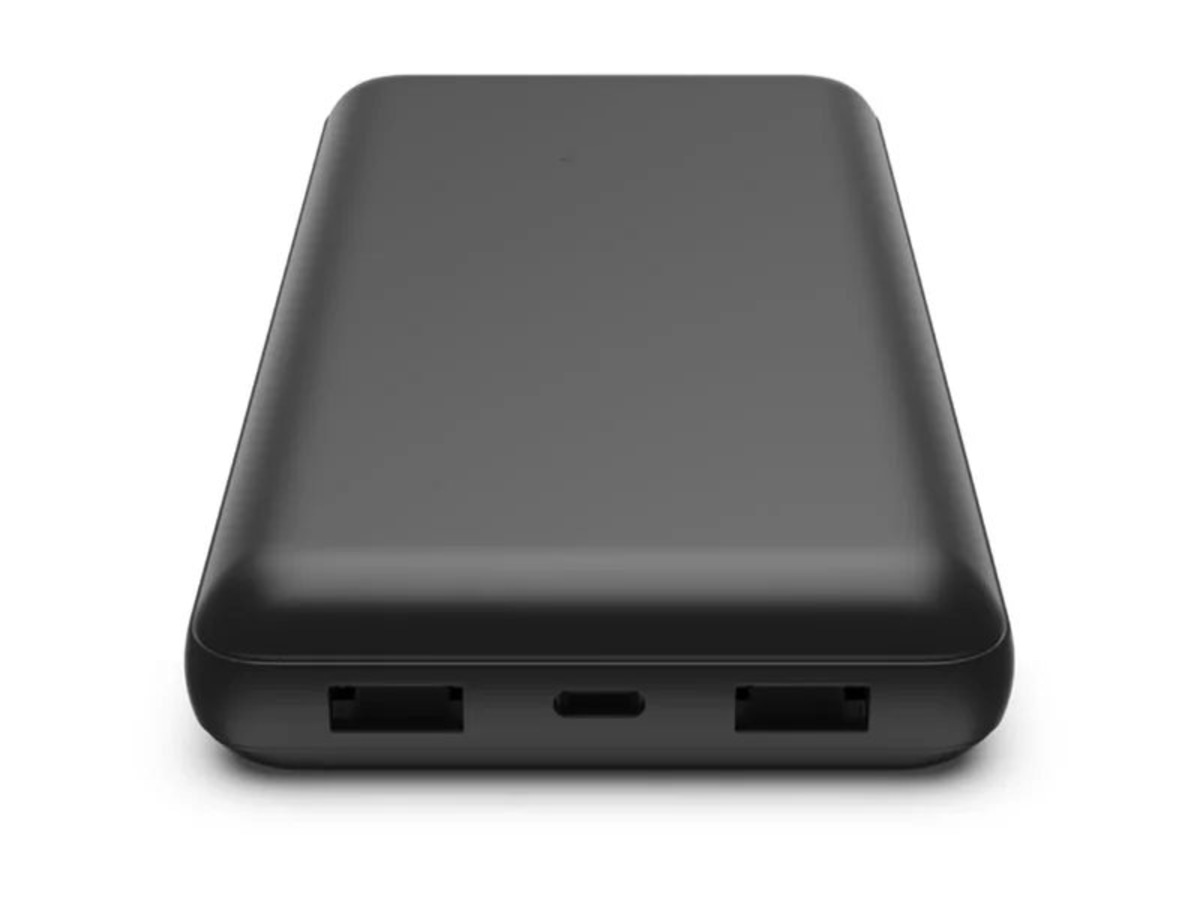 Leistungsbank BoostCharge mit 20000 mAh Kapazität für gleichzeitiges Laden von drei Geräten
